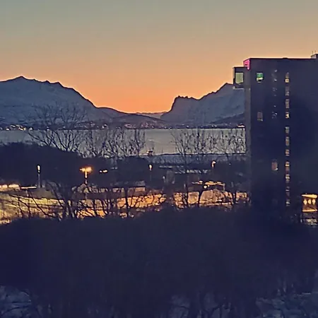 Small Cozy 3 Bed Appartment Tromso Exterior photo