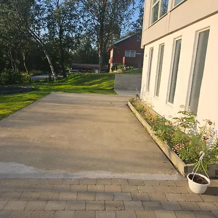 Small Cozy 3 Bed Appartment Tromso Exterior photo