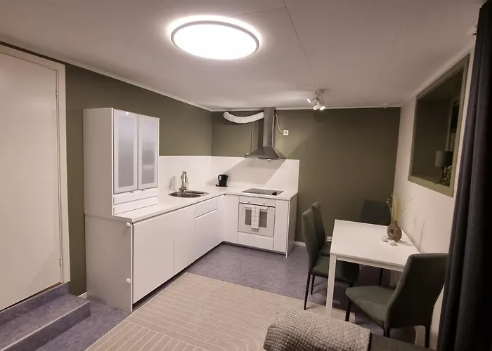 Small Cozy 3 Bed Appartment