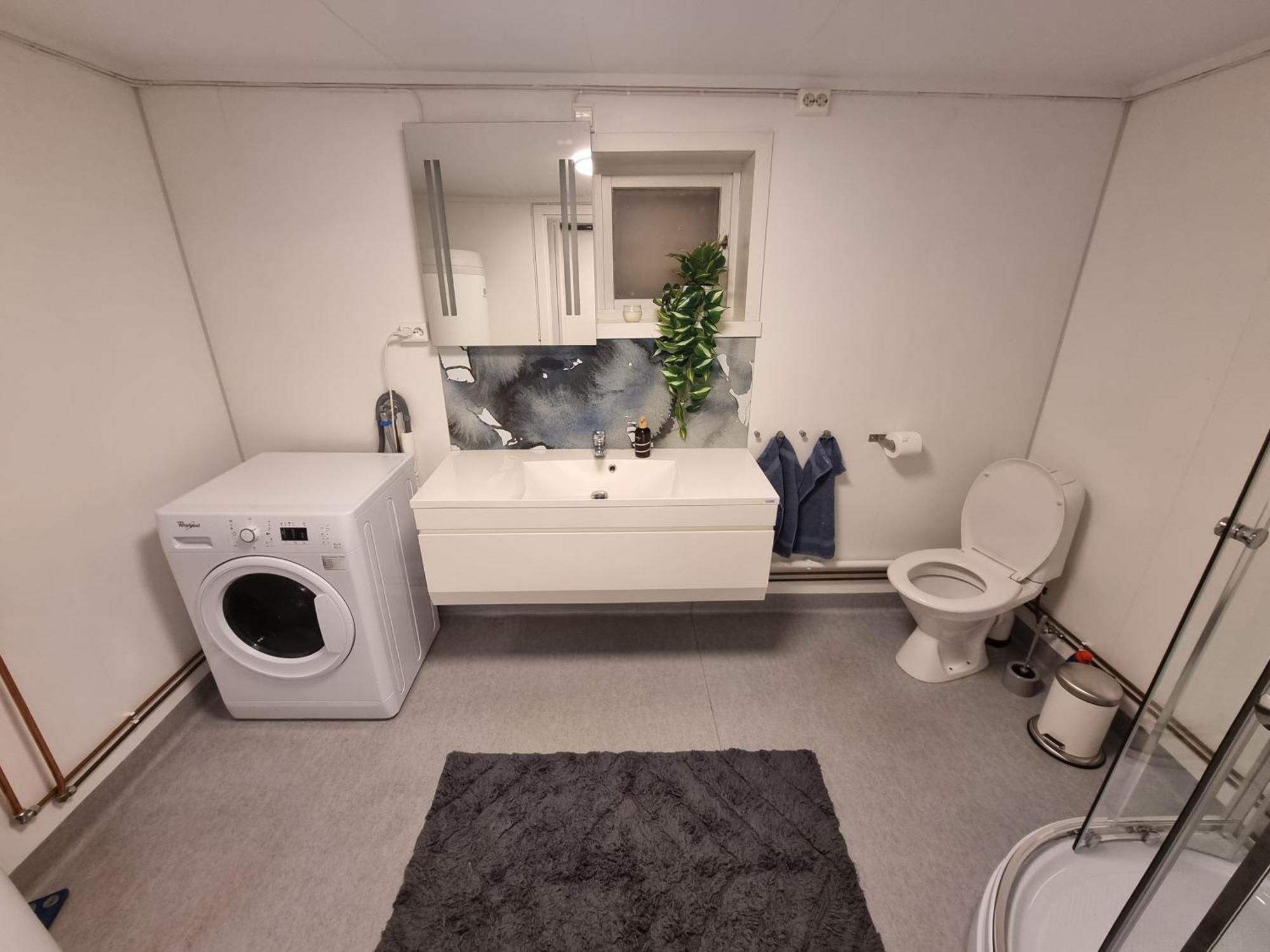 Apartment Small Cozy 3 Bed *